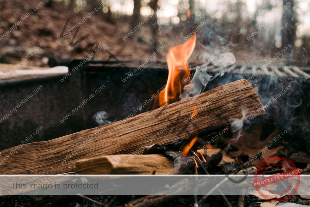 Photo Campfire storytelling
